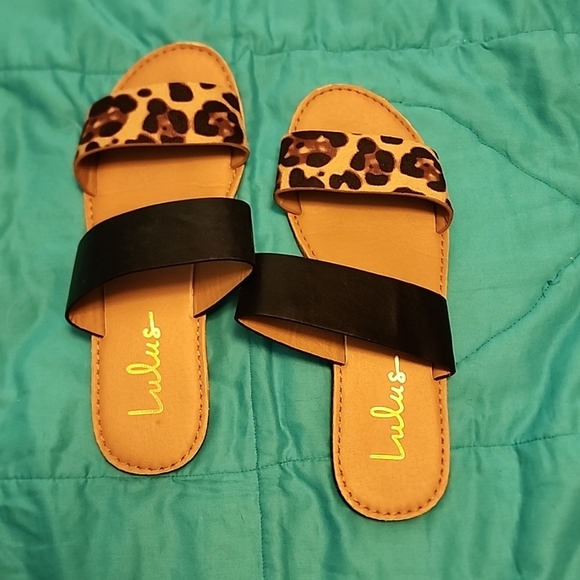 Lulu's Sandals - Picture 1 of 4